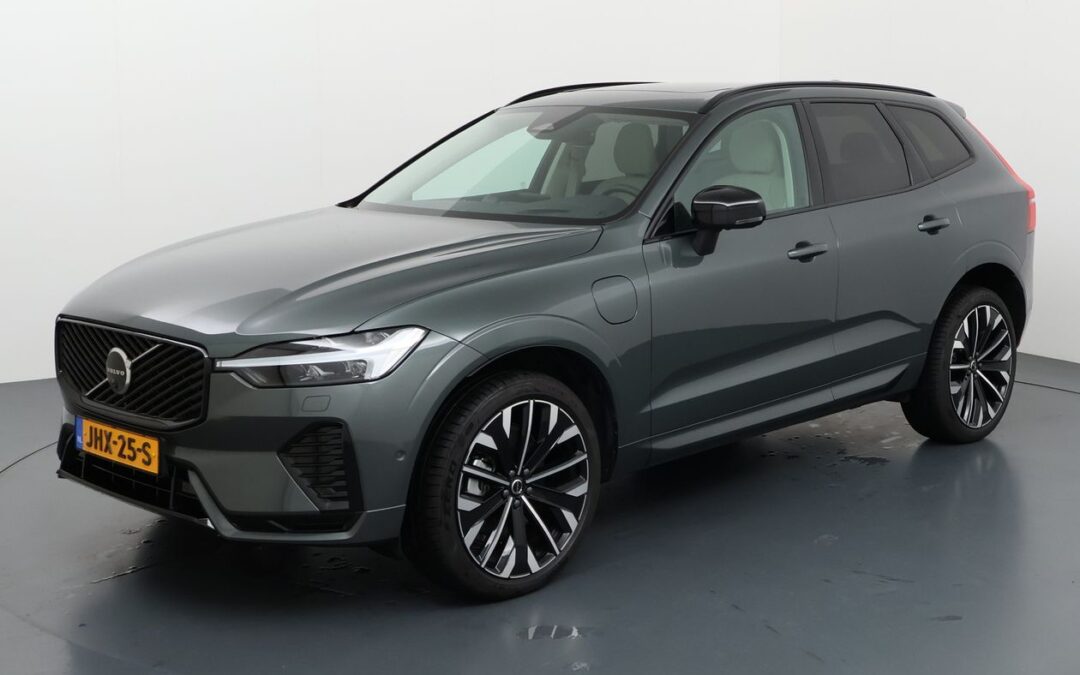 Volvo XC60 T6 AWD Ultra Dark
